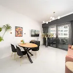 Apartamento Ans Hanza Tower With Private Jacuzzi - Swimming Pool, Sauna, Jacuzzi, Viewing Terrace