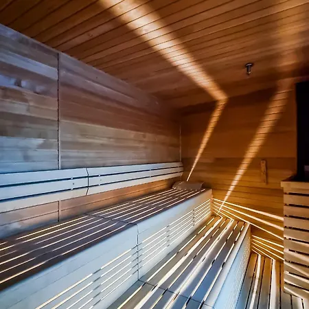 Ans Hanza Tower With Private Jacuzzi - Swimming Pool, Sauna, Jacuzzi, Viewing Terrace *