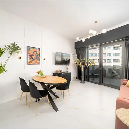 Daire Ans Hanza Tower With Private Jacuzzi - Swimming Pool, Sauna, Jacuzzi, Viewing Terrace