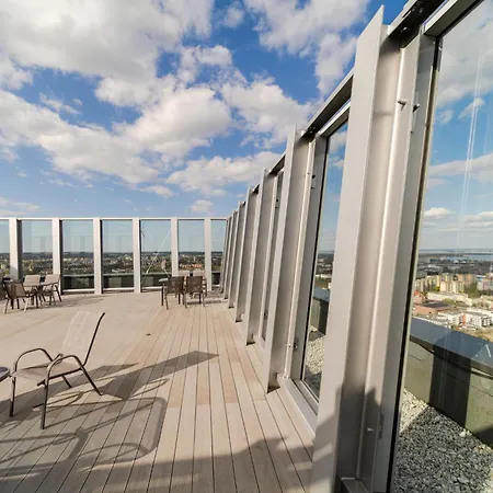 Ans Hanza Tower With Private Jacuzzi - Swimming Pool, Sauna, Jacuzzi, Viewing Terrace *