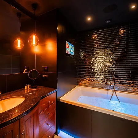 Ans Hanza Tower With Private Jacuzzi - Swimming Pool, Sauna, Jacuzzi, Viewing Terrace * Szczecin