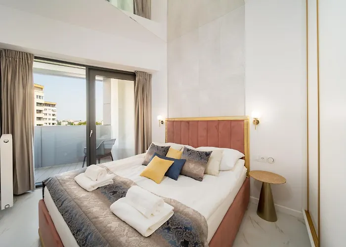 Apartment Ans Hanza Tower With Private Jacuzzi - Swimming Pool, Sauna, Jacuzzi, Viewing Terrace