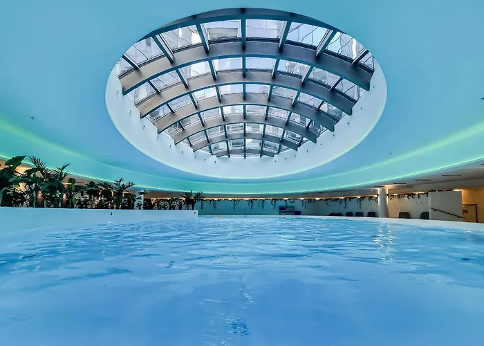 Ans Hanza Tower With Private Jacuzzi - Swimming Pool, Sauna, Jacuzzi, Viewing Terrace